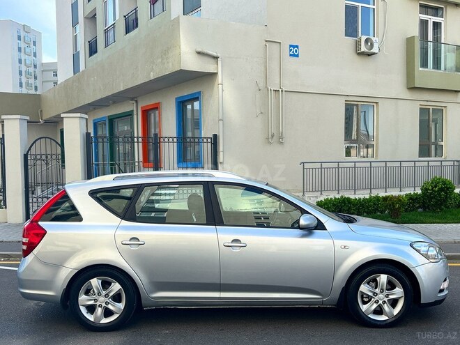 Kia Ceed 2009, 267,000 km - 1.6 л - Bakı