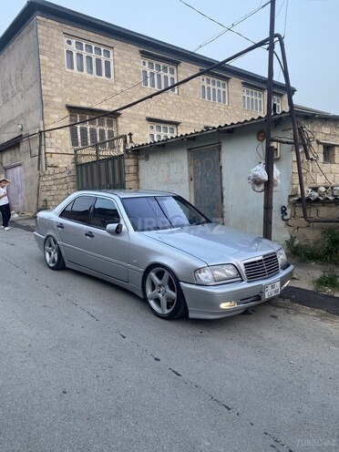 Mercedes C 220 1998, 234,000 km - 2.2 l - Bakı