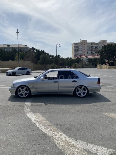 Mercedes C 220 1998, 234,000 km - 2.2 l - Bakı