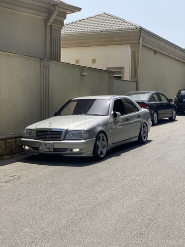 Mercedes C 220 1998, 234,000 km - 2.2 l - Bakı
