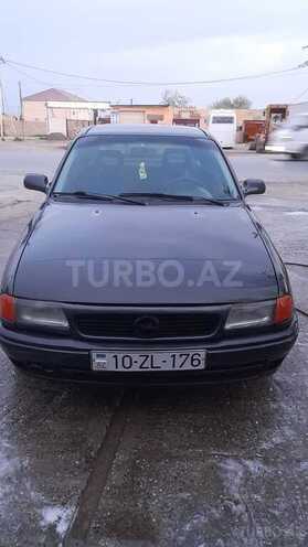 Opel Astra 1995, 175,000 km - 1.6 l - Bakı
