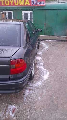 Opel Astra 1995, 175,000 km - 1.6 l - Bakı