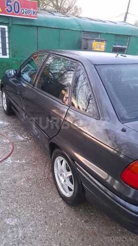 Opel Astra 1995, 175,000 km - 1.6 l - Bakı