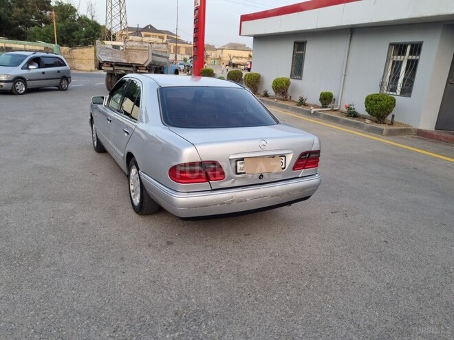 Mercedes E 230 1996, 405,000 km - 2.3 l - Sumqayıt