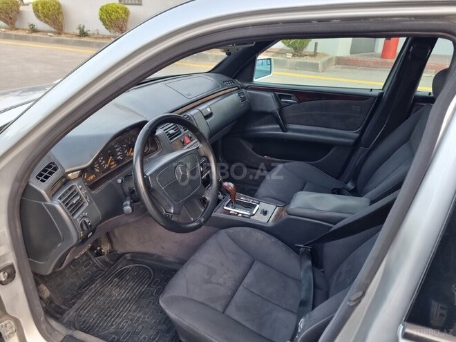 Mercedes E 230 1996, 405,000 km - 2.3 l - Sumqayıt