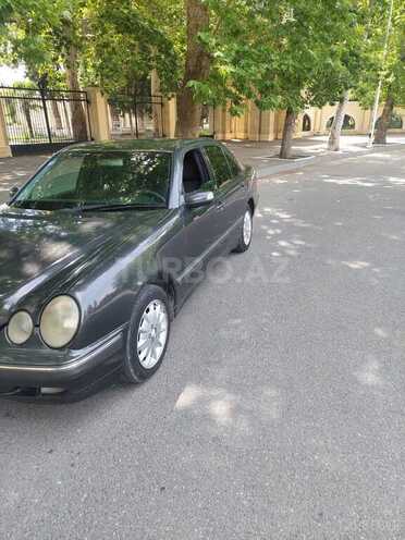 Mercedes E 240 2000, 270,000 km - 2.4 l - Mingəçevir