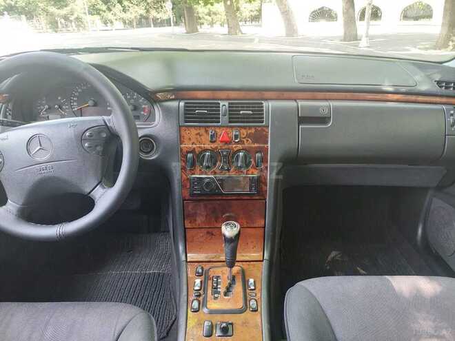 Mercedes E 240 2000, 270,000 km - 2.4 l - Mingəçevir