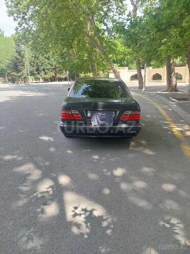 Mercedes E 240 2000, 270,000 km - 2.4 l - Mingəçevir