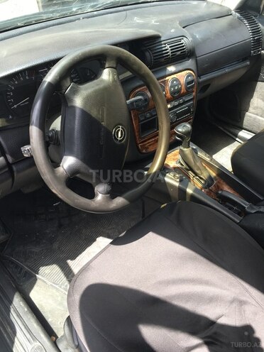 Opel Omega 1996, 360,000 km - 2.0 l - Bakı