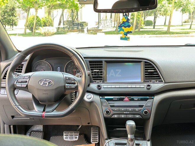 Hyundai Elantra 2017, 83,686 km - 1.6 l - Bakı