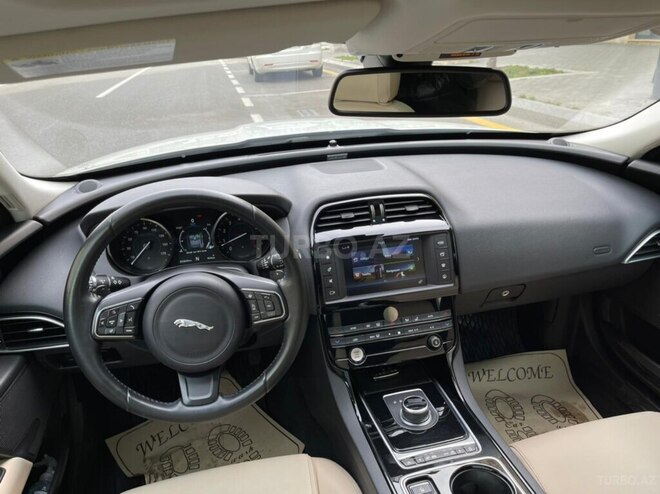 Jaguar XE 2016, 48,000 km - 2.0 л - Bakı