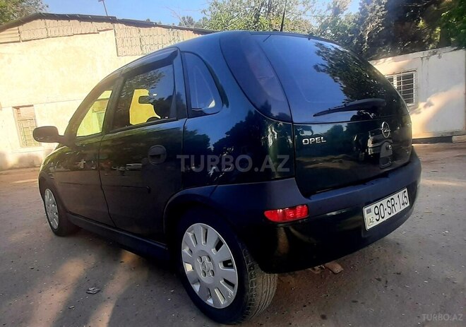 Opel Corsa 2001, 235,000 km - 1.4 l - Bakı