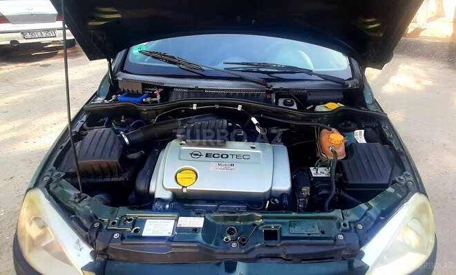 Opel Corsa 2001, 235,000 km - 1.4 l - Bakı