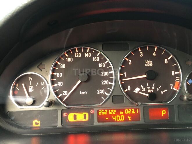 BMW 320 2003, 252,000 km - 2.2 l - Bakı