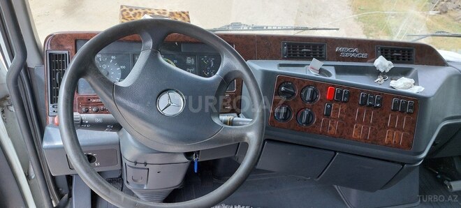 Mercedes Actros 1843 1999, 860,000 km - 12.0 l - Bakı
