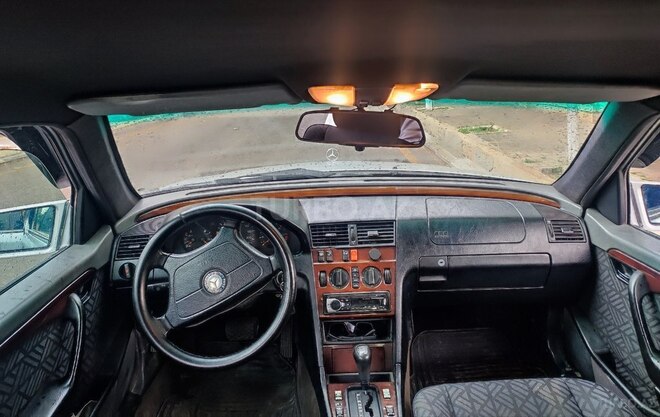 Mercedes C 200 1995, 600,000 km - 2.0 l - Bakı