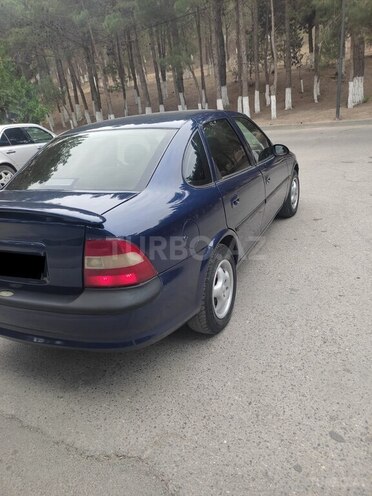 Opel Vectra 1998, 280,000 km - 1.6 л - Sumqayıt