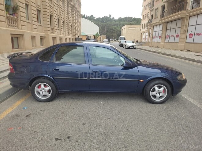 Opel Vectra 1998, 280,000 km - 1.6 л - Sumqayıt