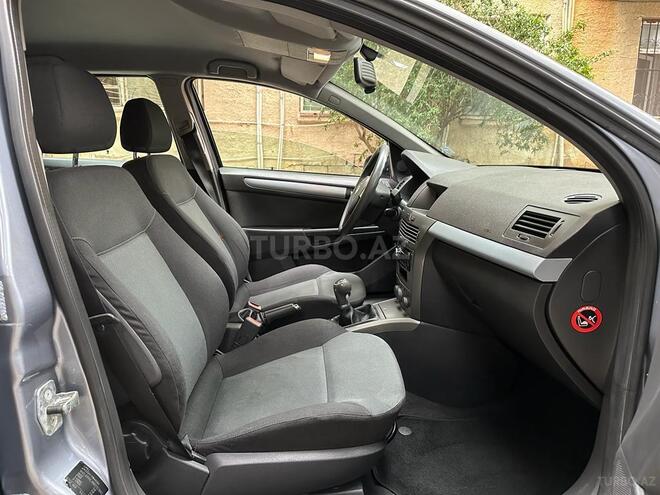 Opel Astra 2006, 218,150 km - 1.3 l - Bakı