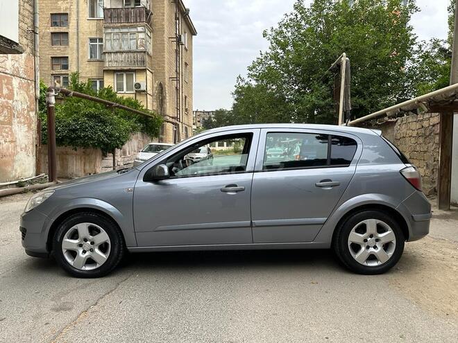 Opel Astra 2006, 218,150 km - 1.3 l - Bakı