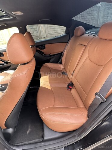 Hyundai Elantra 2015, 184,000 km - 1.8 л - Bakı