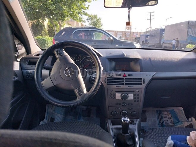 Opel Astra 2006, 300,000 km - 1.3 л - Bakı