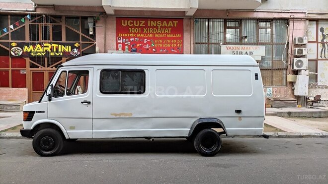 Mercedes 410 D 1991, 299,999 km - 2.9 л - Bakı