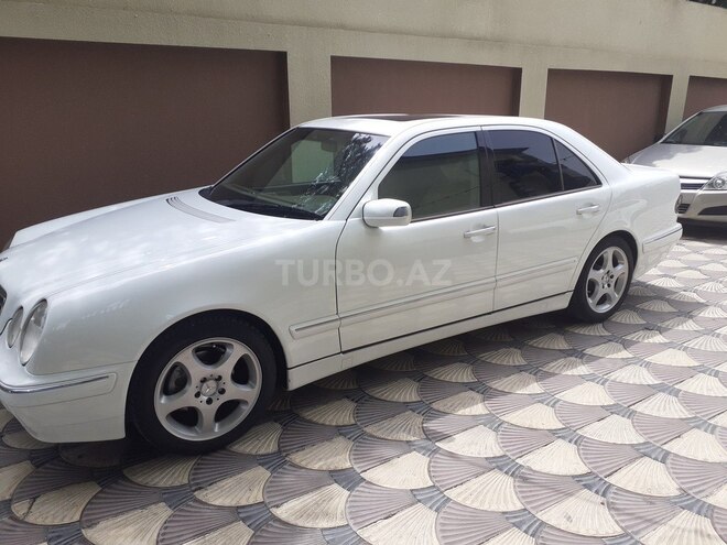 Mercedes E 240 2000, 245,800 km - 2.4 l - Bakı