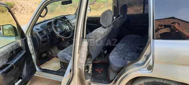 Mitsubishi Pajero io 1999, 235,000 km - 1.8 л - Sumqayıt