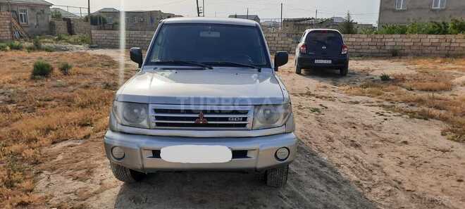 Mitsubishi Pajero io 1999, 235,000 km - 1.8 л - Sumqayıt