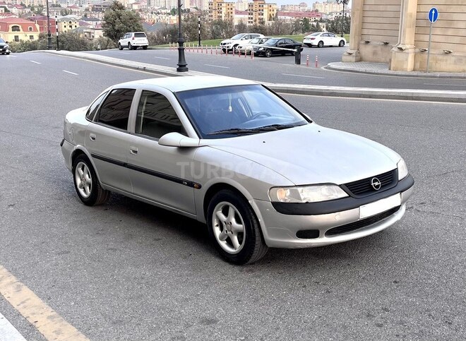 Opel Vectra 1996, 295,000 km - 1.6 l - Bakı