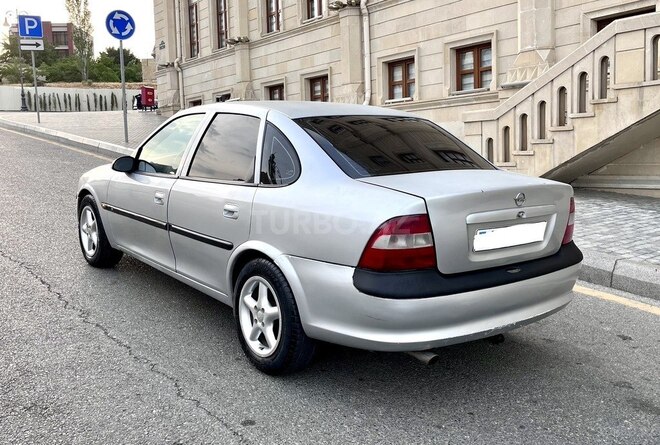 Opel Vectra 1996, 295,000 km - 1.6 l - Bakı