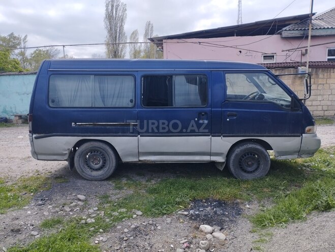 Hyundai H 100 1997, 200,000 km - 2.5 l - Quba