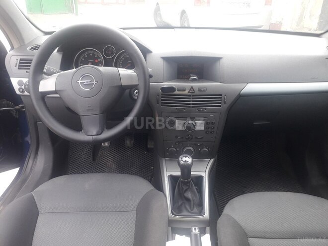 Opel Astra 2005, 218,000 km - 1.4 l - Bakı