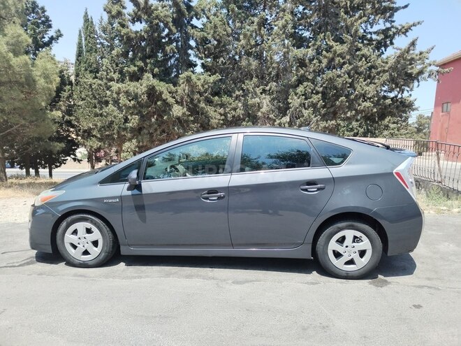 Toyota Prius 2010, 402,336 km - 1.8 л - Bakı