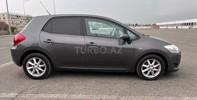 Toyota Auris 2008, 257,000 km - 1.4 l - Gəncə