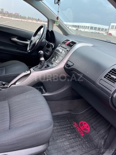 Toyota Auris 2008, 257,000 km - 1.4 l - Gəncə