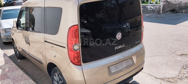 Fiat Doblo 2011, 241,000 km - 1.6 l - Bakı