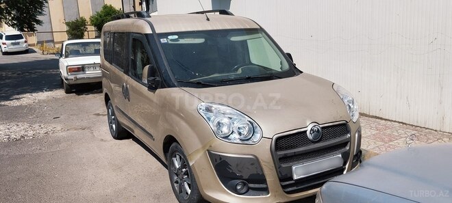 Fiat Doblo 2011, 241,000 km - 1.6 l - Bakı