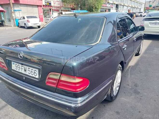 Mercedes E 200 1999, 268,000 km - 2.0 l - Bakı