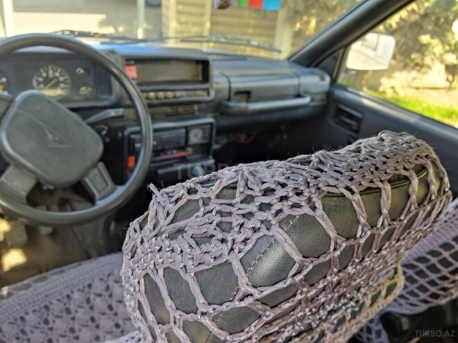UAZ Patriot 2004, 100,000 km - 2.5 l - Quba