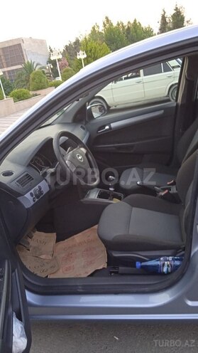 Opel Astra 2005, 200,000 km - 1.4 l - Ucar