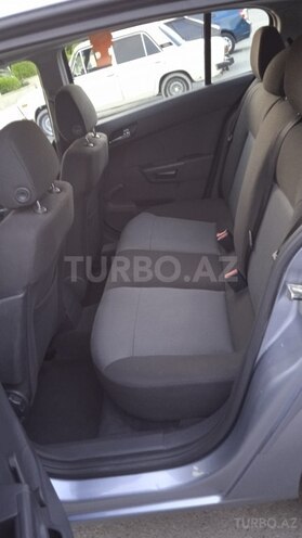 Opel Astra 2005, 200,000 km - 1.4 l - Ucar