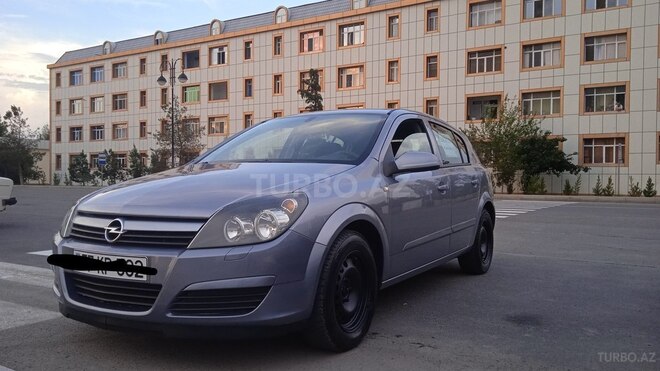 Opel Astra 2005, 200,000 km - 1.4 l - Ucar