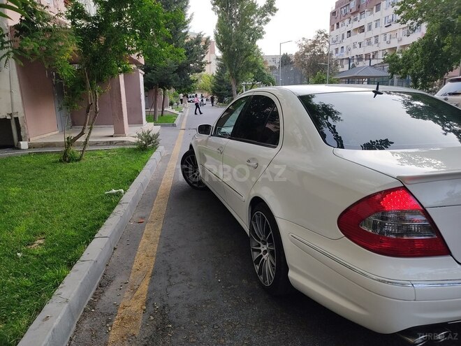 Mercedes E 320 2004, 304,000 km - 3.2 л - Bakı