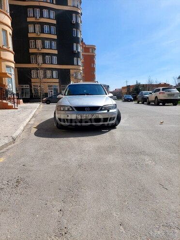 Opel Vectra 2000, 700,000 km - 2.0 l - Bakı