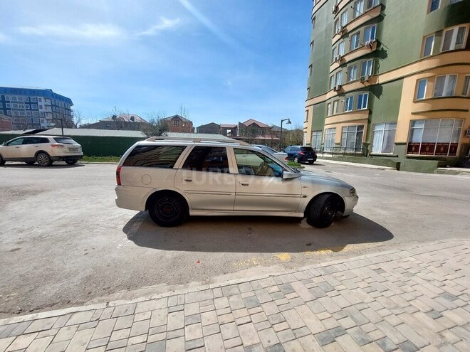 Opel Vectra 2000, 700,000 km - 2.0 l - Bakı