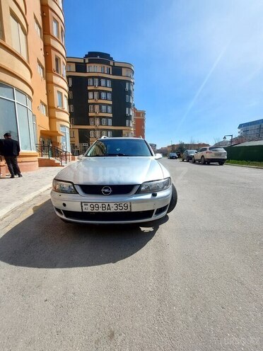 Opel Vectra 2000, 700,000 km - 2.0 l - Bakı