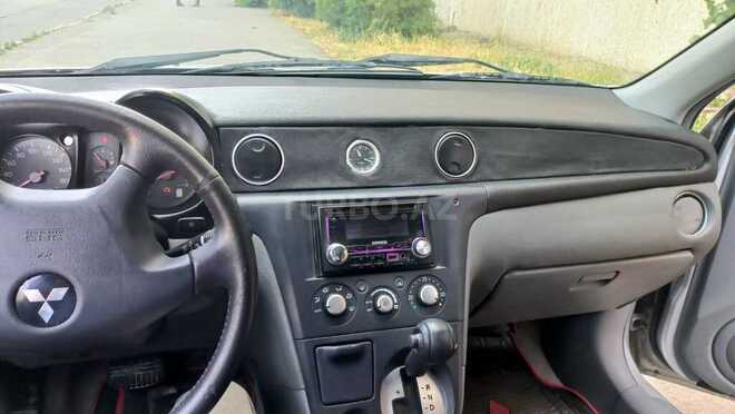 Mitsubishi Airtrek 2001, 300,000 km - 2.0 l - Bakı