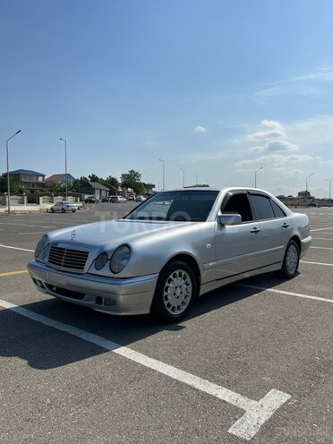 Mercedes E 220 1998, 753,000 km - 2.2 л - Bakı
